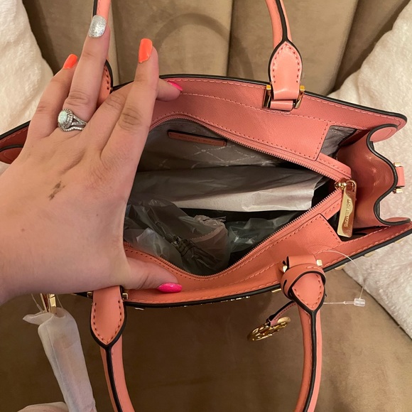 Flash sale ☀️ Micheal Kors Rayne Satchel - Picture 3 of 4